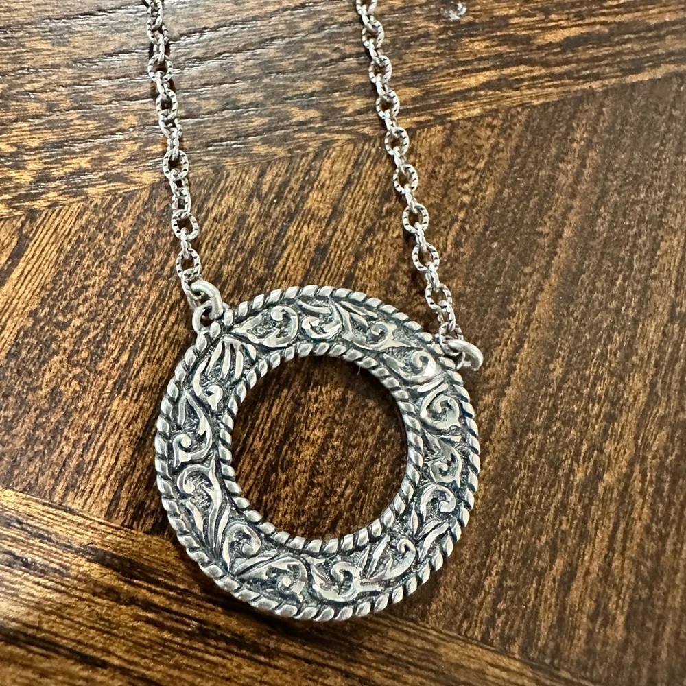 Relios Oxidated Pendant